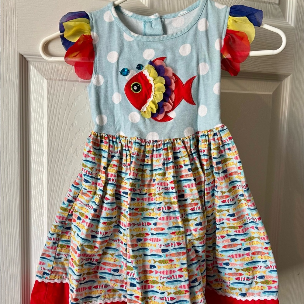 Adorable fish dress sz 6